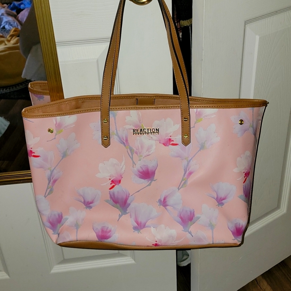 Keenth Cole tote purse